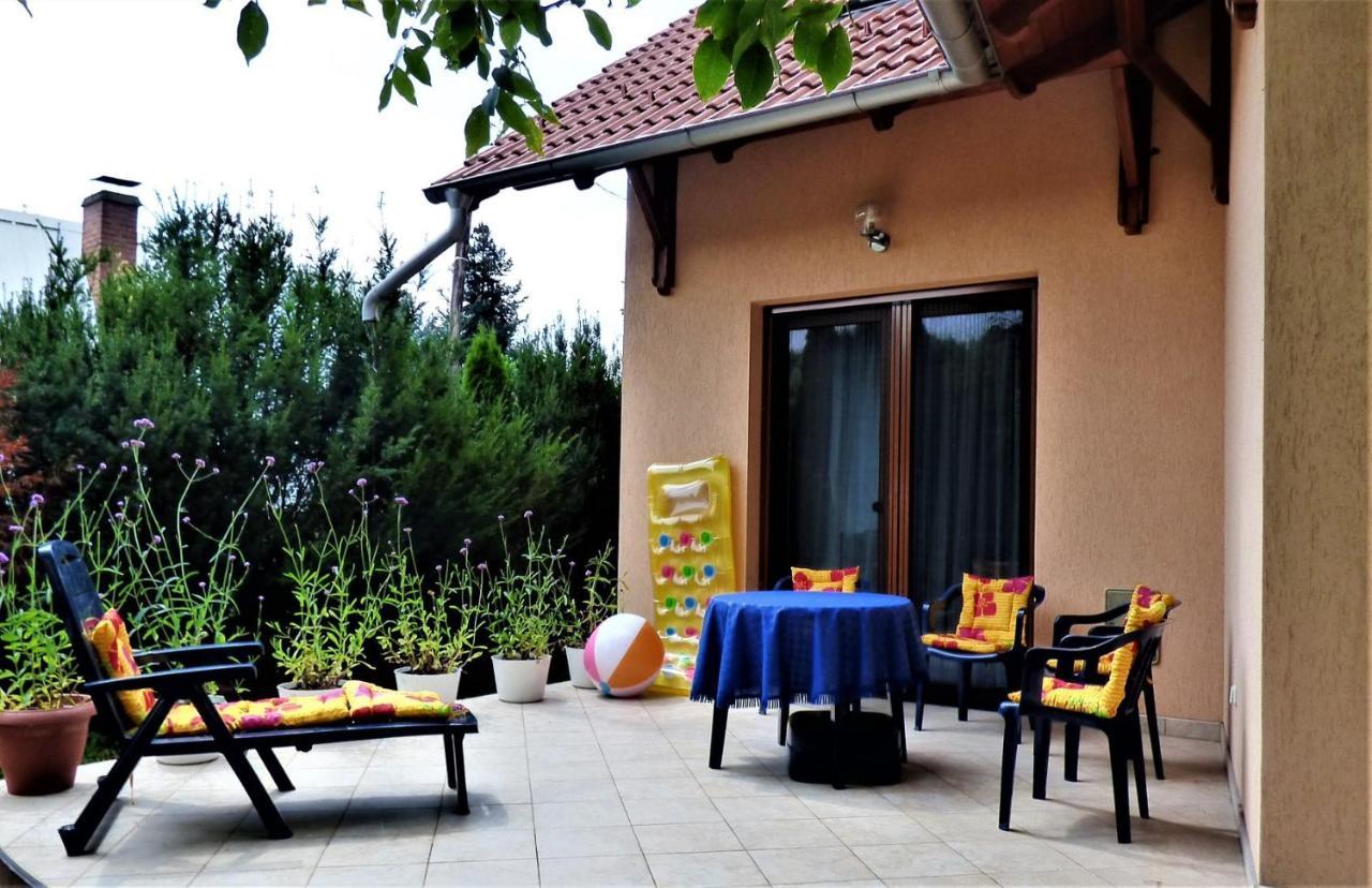 Szemermetes Erzsok Nyaralohaz Villa Gyomaendrod Exterior photo